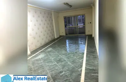 Office Space - Studio - 2 Bathrooms for rent in Abdel Salam Aref St. - Laurent - Hay Sharq - Alexandria