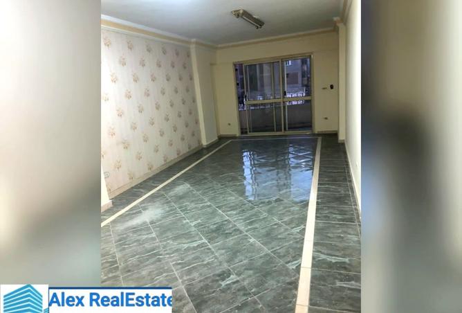 8370402 - Property Main Image