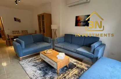 شقة - 3 غرف نوم - 2 حمامات للايجار في مون ريزيدنس - فيفث سكوير - التجمع الخامس - مدينة القاهرة الجديدة - القاهرة