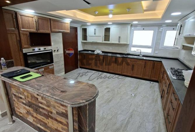 8165408 - Property Main Image