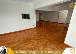 Apartment - 3 bedrooms for للبيع in Aisha Fahmy St. - Saba Basha - Hay Sharq - Alexandria