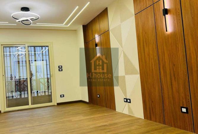 8215986 - صورة العقار 2