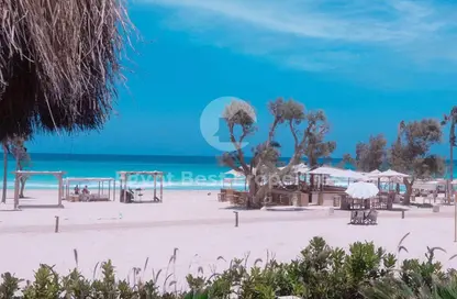 شاليه - 2 غرف نوم - 3 حمامات للبيع في بيت البحر - سيدي حنيش - الساحل الشمالي