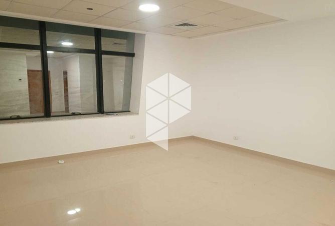 8411900 - Property Image 2