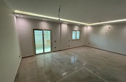 شقة - 3 غرف نوم - 4 حمامات للايجار في غرب الجولف - كمبوندات القطامية - القطامية - مدينة القاهرة الجديدة - القاهرة