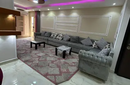 شقة - 3 غرف نوم - 2 حمامات للبيع في ميدان لبنان - المهندسين - الجيزة