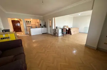 Apartment - 2 Bedrooms - 2 Bathrooms for sale in Al Gezira El Wosta St. (Yousef Kamel) - Zamalek - Cairo