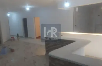 شقة - 3 غرف نوم - 2 حمامات للايجار في الحي السابع - مدينة الشروق - القاهرة