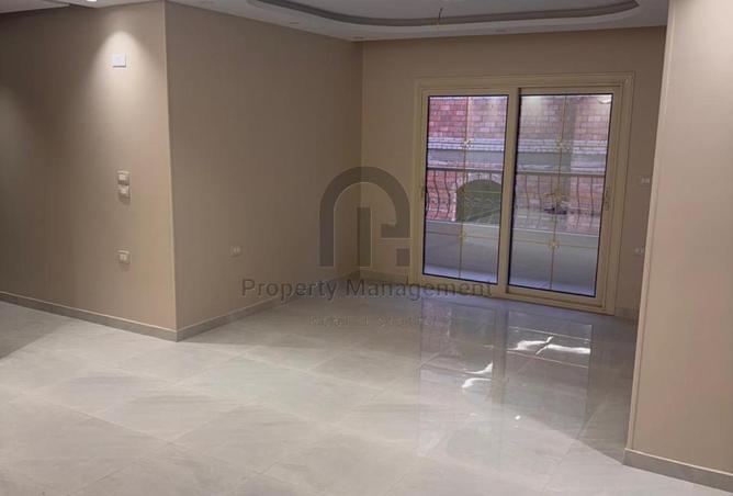 8300877 - Property Image 2