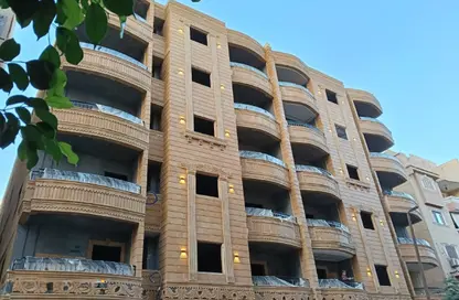 شقة - 3 غرف نوم - 2 حمامات للبيع في البوابة الثالثة القديمة - خفرع - حدائق الاهرام - الجيزة