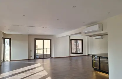 Apartment - 4 Bedrooms - 4 Bathrooms for rent in Hassan Sabri St. - Zamalek - Cairo