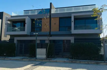 فيلا - 3 غرف نوم - 4 حمامات للبيع في باتيو كازا - الباتيو - كمبوندات الشروق - مدينة الشروق - القاهرة