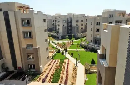 شقة - 2 غرف نوم - 2 حمامات للبيع في فيلدج جيت - المستثمرين الجنوبية - مدينة القاهرة الجديدة - القاهرة
