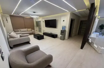 شقة - 3 غرف نوم - 3 حمامات للايجار في عمارات الاندلس - حى الاندلس - مدينة القاهرة الجديدة - القاهرة