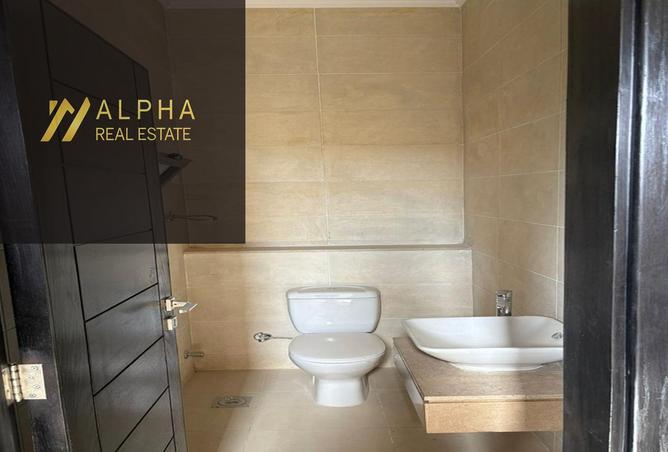 8385069 - Property Image 3