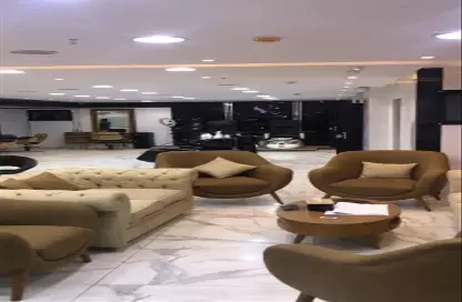 مساحات مكتبية - استوديو - 2 حمامات للايجار في شارع شهاب - المهندسين - الجيزة