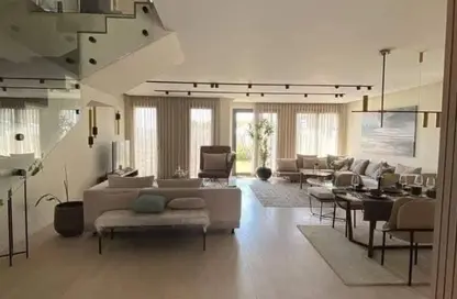 Villa - 5 Bedrooms - 5 Bathrooms for sale in Sodic East - 6th District - New Heliopolis - Cairo