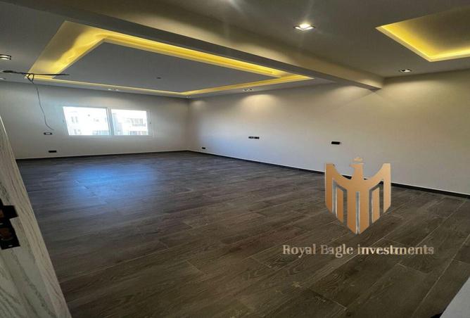 7928921 - Property Image 3