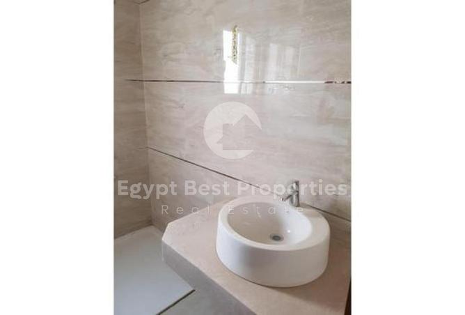 8210370 - Property Image 3