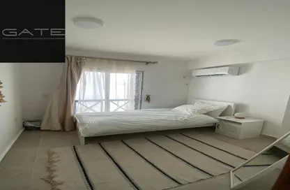 Penthouse - 3 Bedrooms - 2 Bathrooms for sale in Mountain View - Ras Al Hekma - North Coast