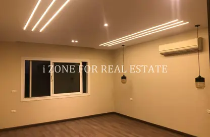 Apartment - 4 Bedrooms - 3 Bathrooms for rent in Hyde Park - New Cairo City - Cairo