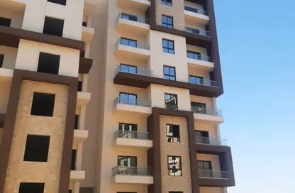 Apartment - 3 Bedrooms - 2 Bathrooms for sale in Galleria Moon Valley - South Investors Area - New Cairo City - Cairo Apartment - 3 Bedrooms - 2 Bathrooms for sale in Galleria Moon Valley - South Investors Area - New Cairo City - Cairo