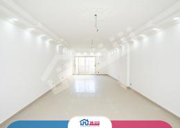 شقة - 3 غرف نوم - 3 حمامات for للبيع in شارع عبد السلام عارف - جليم - حي شرق - الاسكندرية