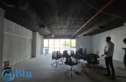 Office Space - Studio - 1 Bathroom for rent in Hyde Park Business District Mall - South Teseen St. - The 5th Settlement - New Cairo City - Cairo