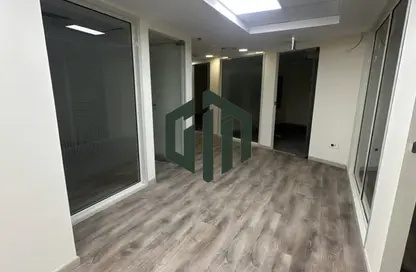 طابق كامل - استوديو - 6 حمامات للايجار في شارع ال ٩٠ الجنوبي - شارع التسعين الجنوبي - التجمع الخامس - مدينة القاهرة الجديدة - القاهرة