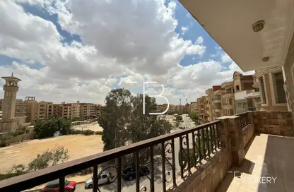 شقة - 3 غرف نوم - 2 حمامات للبيع في الحي الخامس - مدينة 6 أكتوبر - الجيزة