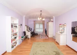 Apartment - 4 Bedrooms - 3 Bathrooms for sale in Al Farek Ismail Srhank St. - Laurent - Hay Sharq - Alexandria