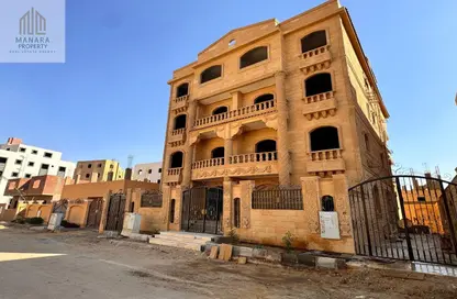 طابق كامل - 4 غرف نوم - 3 حمامات للبيع في واحة النور - حدائق اكتوبر - مدينة 6 أكتوبر - الجيزة