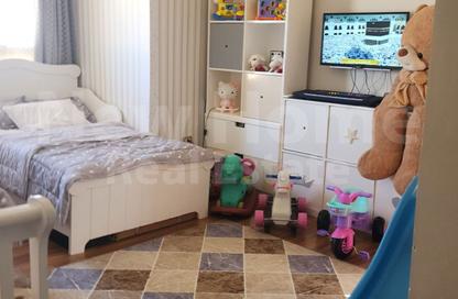 شقة - 2 غرف نوم - 2 حمامات للبيع في شارع بورسعيد - سبورتنج - حي شرق - الاسكندرية