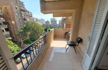 Apartment - 3 Bedrooms - 2 Bathrooms for sale in Nasr Khesrou St. - Al Hadiqah Al Dawliyah - 7th District - Nasr City - Cairo