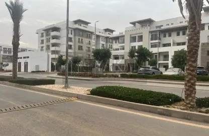 Apartment - 3 Bedrooms - 3 Bathrooms for sale in Hyde Park - 5th Settlement Compounds - The 5th Settlement - New Cairo City - Cairo