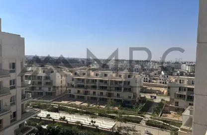 Apartment - 3 Bedrooms - 2 Bathrooms for sale in Mountain View iCity - 5th Settlement Compounds - The 5th Settlement - New Cairo City - Cairo