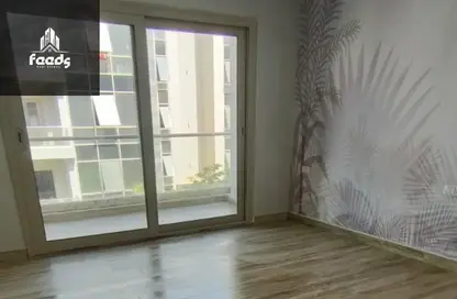 شقة - 2 غرف نوم - 2 حمامات للايجار في جاليريا  مون فالى - المستثمرين الجنوبية - مدينة القاهرة الجديدة - القاهرة