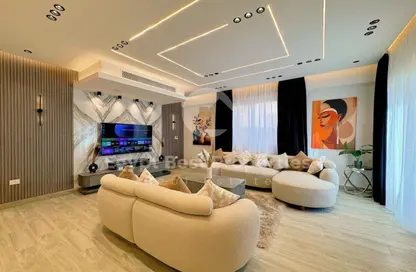 Apartment - 3 Bedrooms - 3 Bathrooms for sale in District 5 - 5th Settlement Compounds - The 5th Settlement - New Cairo City - Cairo