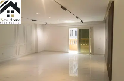 شقة - 3 غرف نوم - 3 حمامات للبيع في شارع الاسراء - المهندسين - الجيزة