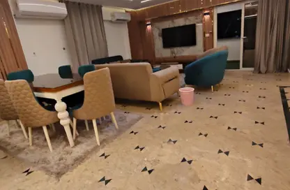 Apartment - 3 Bedrooms - 2 Bathrooms for sale in Makram Ebeid St. - 6th Zone - Nasr City - Cairo