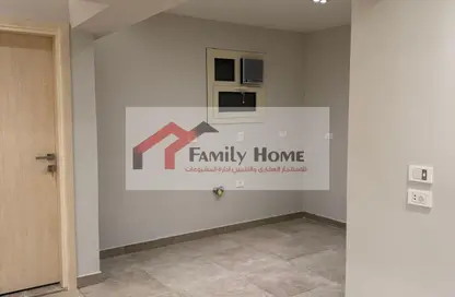 Apartment - 2 Bedrooms - 1 Bathroom for sale in Degla Palms - Al Wahat Road - 6 October City - Giza