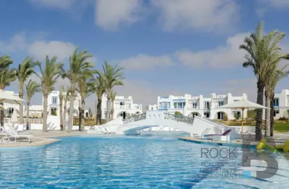 Chalet - 3 Bedrooms - 2 Bathrooms for sale in Mountain View - Ras Al Hekma - North Coast