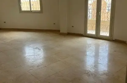 Apartment - 3 Bedrooms - 2 Bathrooms for rent in Farid Al Atrash St. - The 1st Settlement - New Cairo City - Cairo