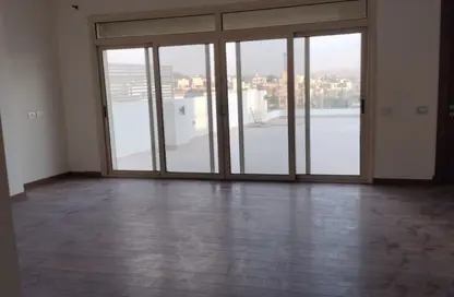 شقة - 6 غرف نوم - 7 حمامات للايجار في غرب الجولف - كمبوندات القطامية - القطامية - مدينة القاهرة الجديدة - القاهرة