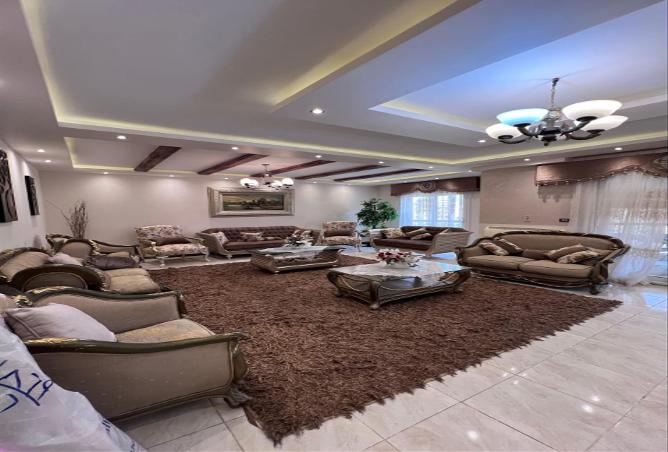 7974767 - Property Image 2