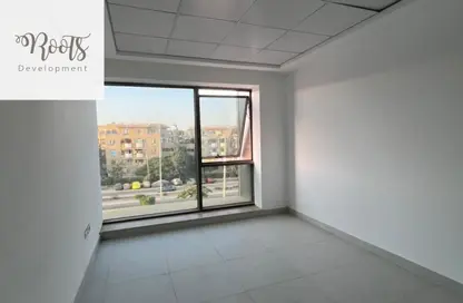 عيادة - استوديو - 1 حمام للايجار في مول سيلفر جيت - الحي الثاني عشر - الشيخ زايد - الجيزة