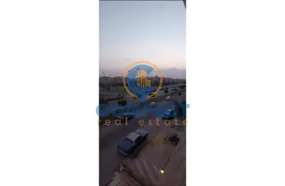 شقة - 4 غرف نوم - 2 حمامات للبيع في شارع 100 - الفيروز - الحي العاشر - الشيخ زايد - الجيزة