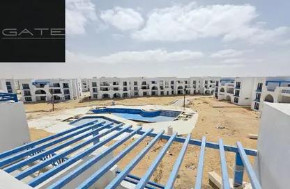 (بنتهاوس  (روف - 3 غرف نوم - 3 حمامات للبيع في ماونتن فيو راس الحكمة - راس الحكمة - الساحل الشمالي