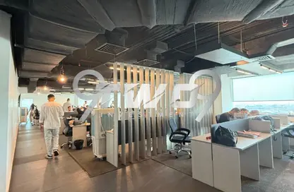 مساحات مكتبية - استوديو - 2 حمامات للايجار في شارع مجمع البنوك - شارع التسعين الجنوبي - التجمع الخامس - مدينة القاهرة الجديدة - القاهرة
