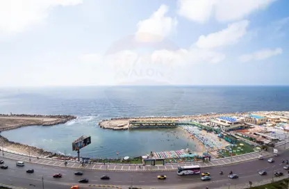 شقة - 3 غرف نوم - 3 حمامات للايجار في سابا باشا - حي شرق - الاسكندرية